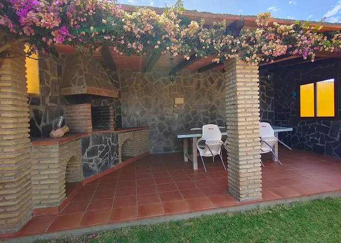 Con Piscina Privada En Conil Будинок відпочинку Коніль-де-ла-Фронтера